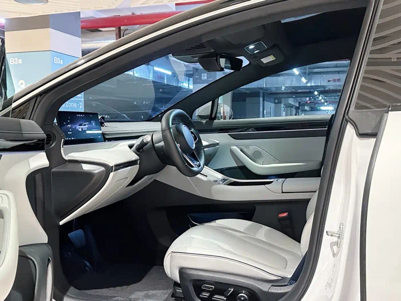 Luxeed 智界s7