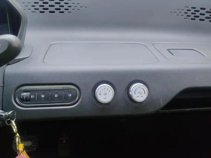 Baojun e