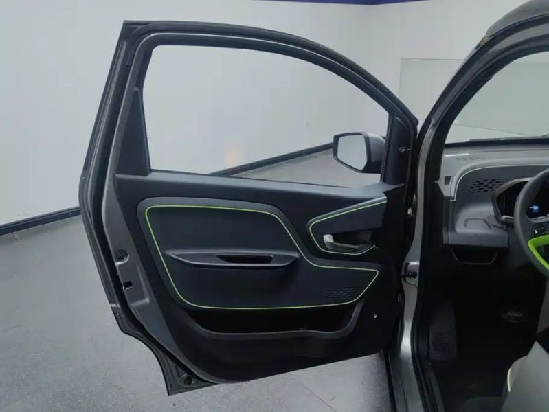Baojun e