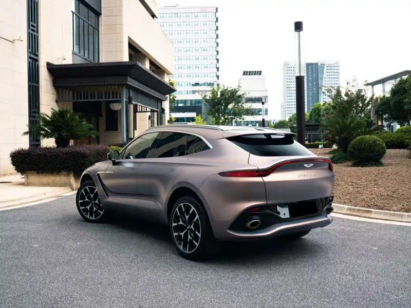 Aston-martin dbx