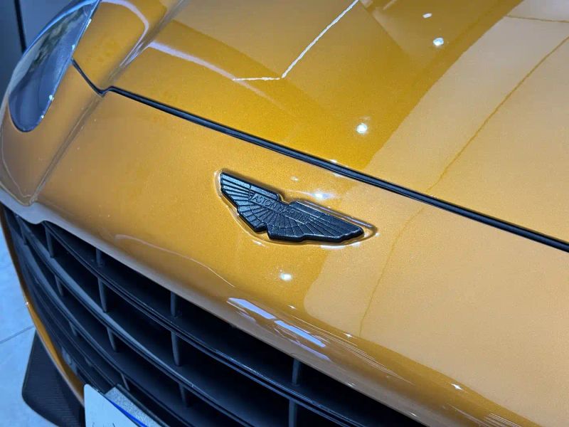 Aston-martin dbx