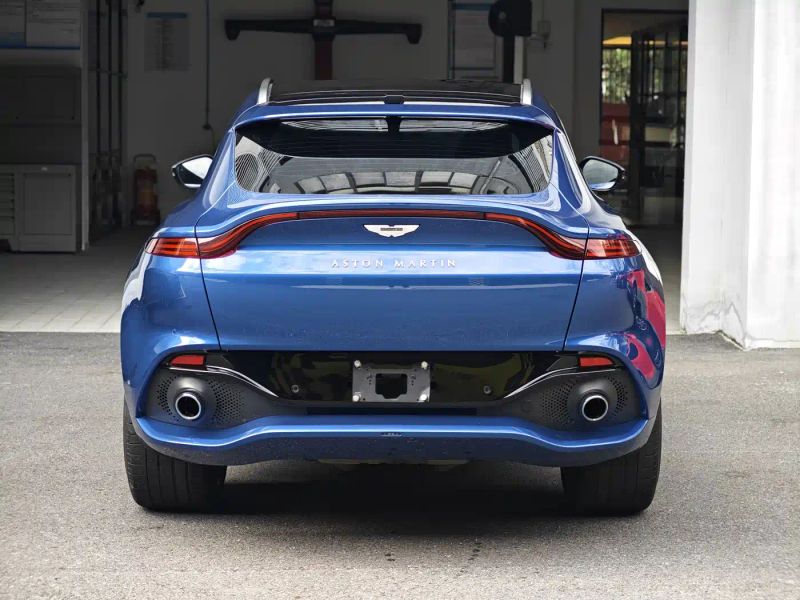Aston-martin dbx