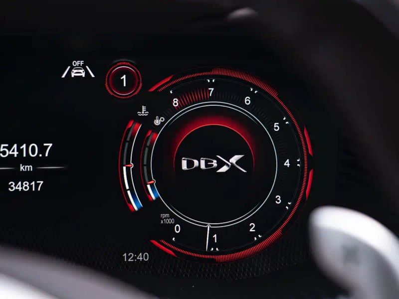 Aston-martin dbx