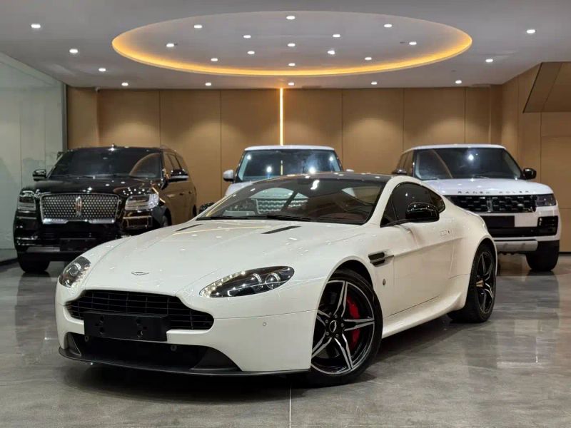Aston-martin vantage