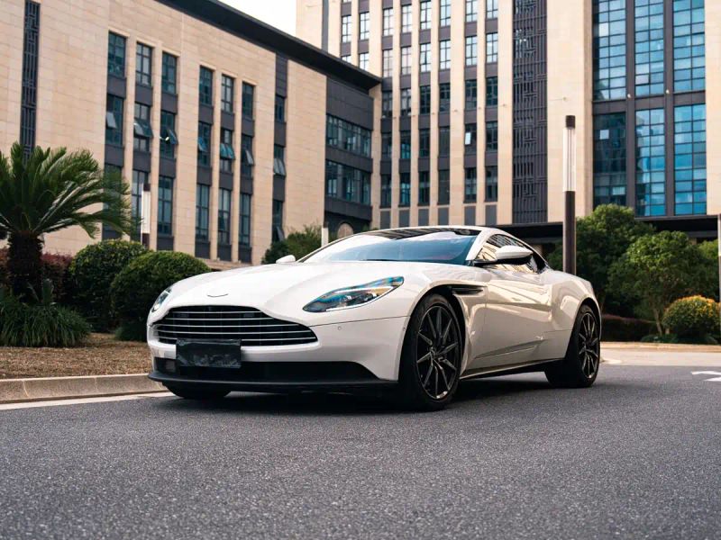 Aston-martin db11