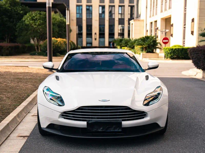 Aston-martin db11
