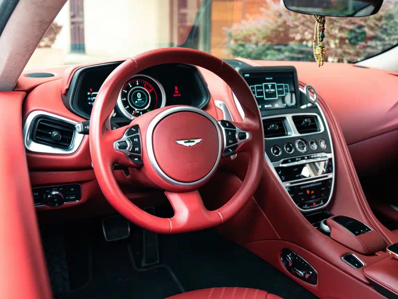 Aston-martin db11