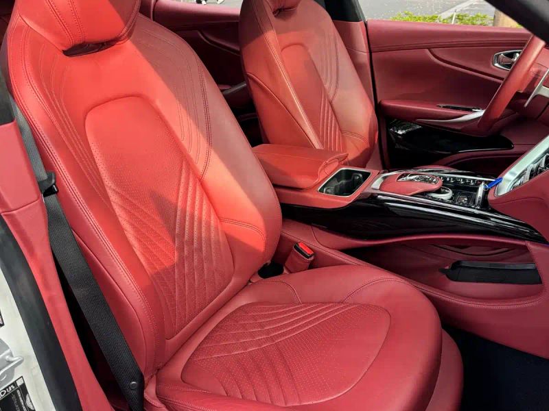 Aston-martin dbx