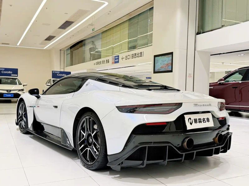 Maserati MC20