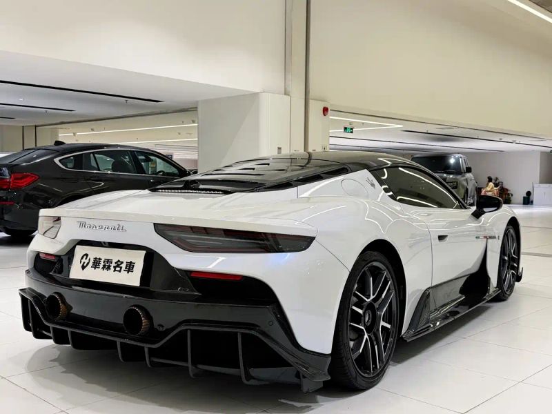 Maserati MC20