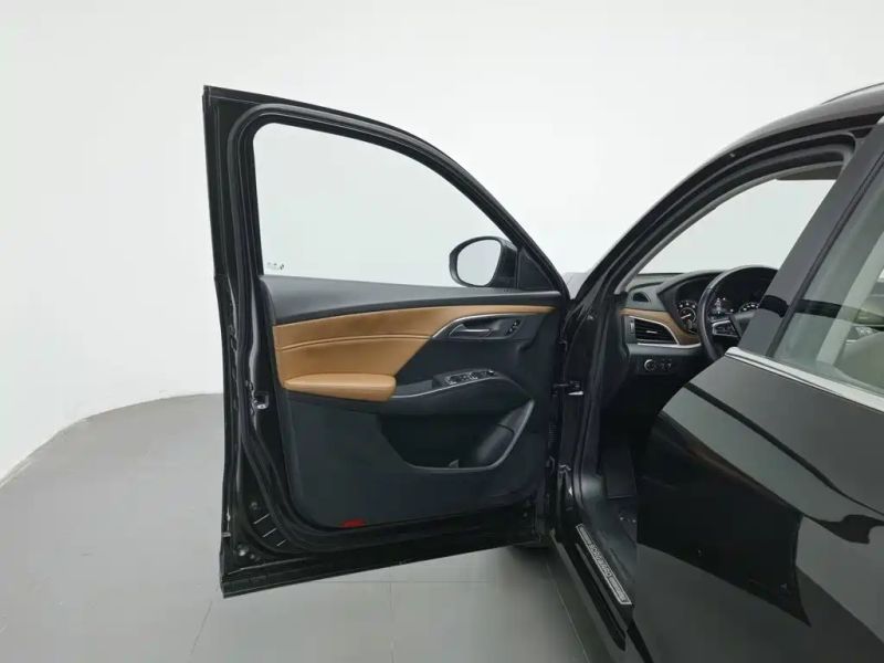 Borgward bx7