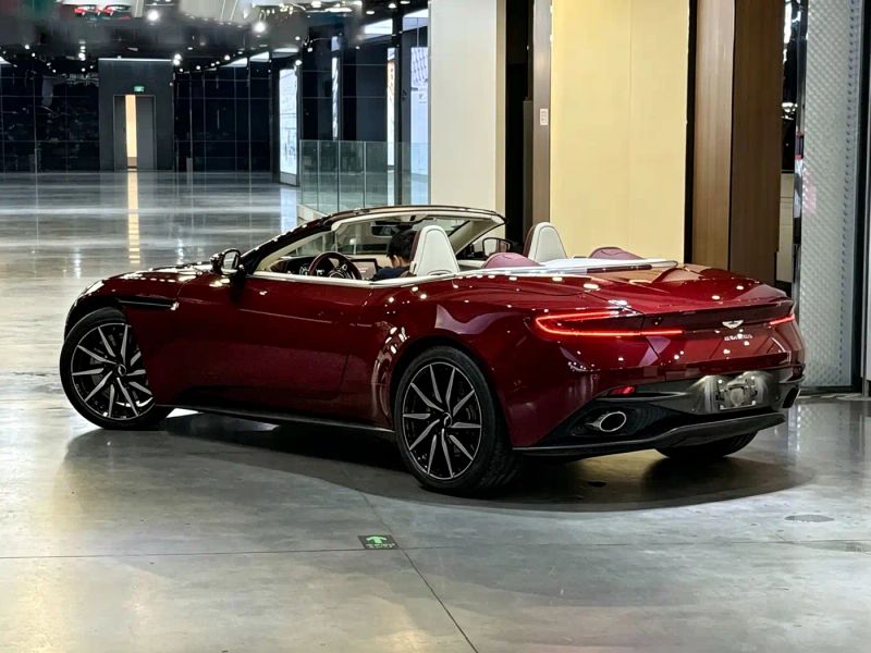 Aston-martin db11