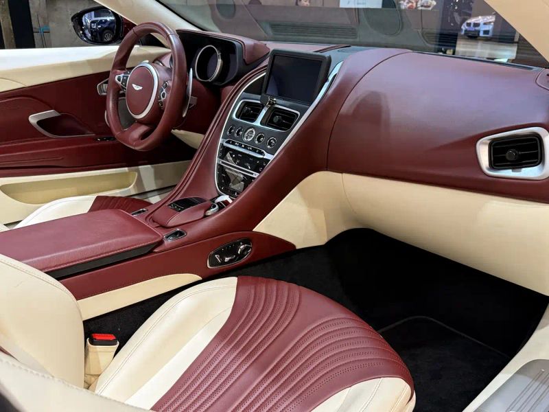 Aston-martin db11