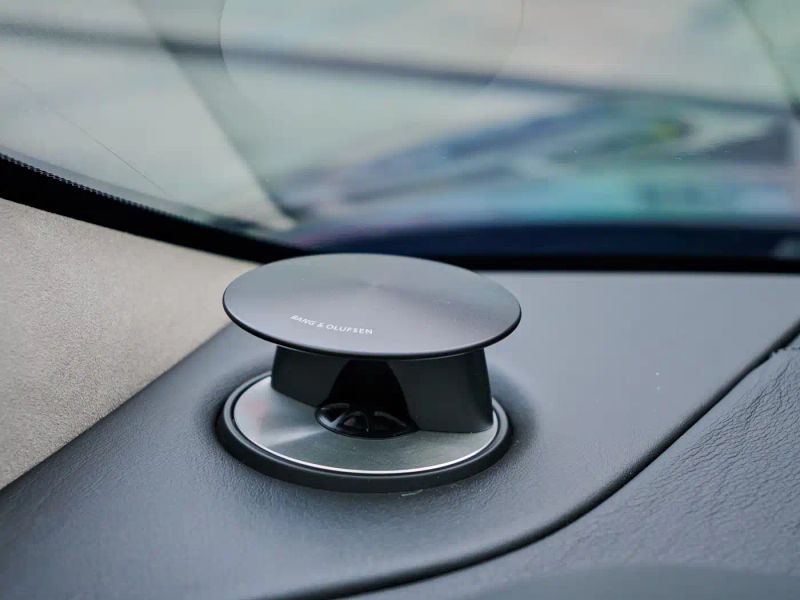 Aston-martin db11