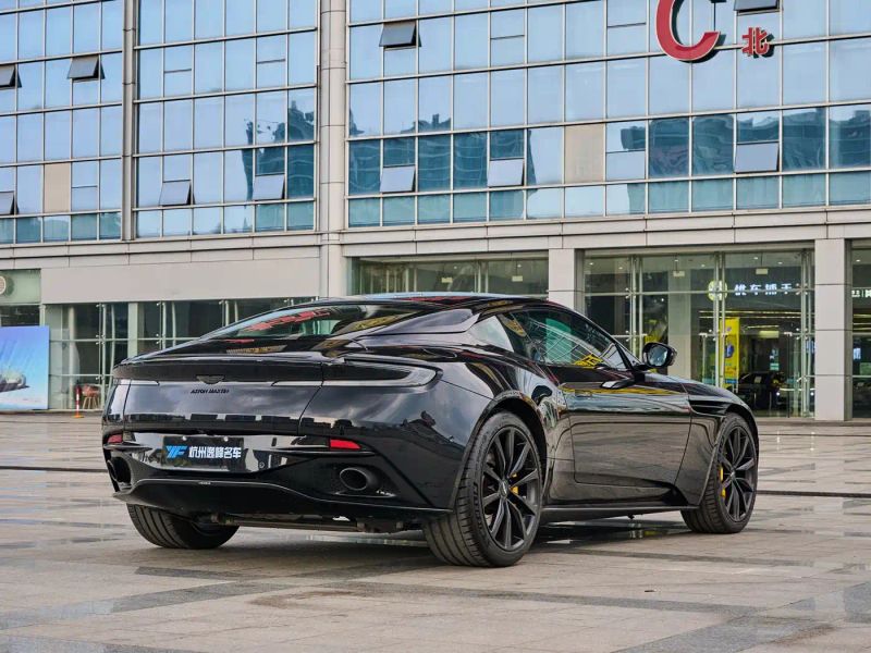 Aston-martin db11