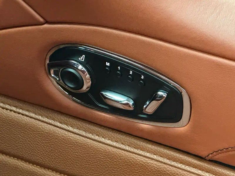 Aston-martin db11