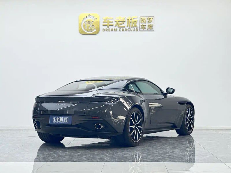 Aston-martin db11