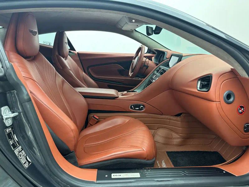 Aston-martin db11