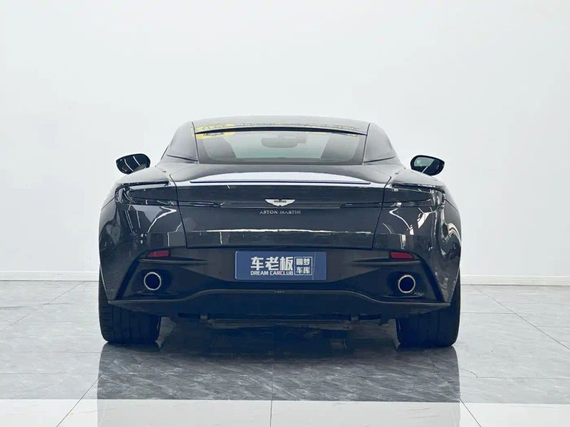 Aston-martin db11