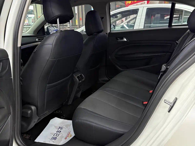 Peugeot peugeot_408
