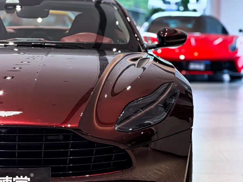 Aston-martin db11