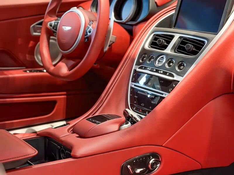 Aston-martin db11