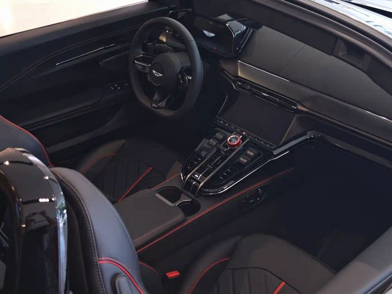 Aston-martin v8_vantage