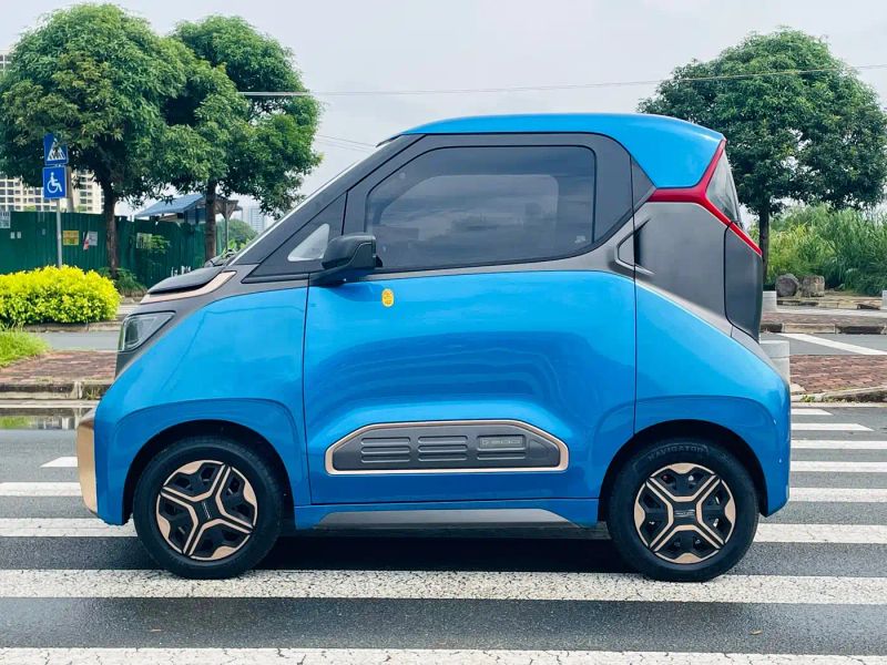 Baojun e