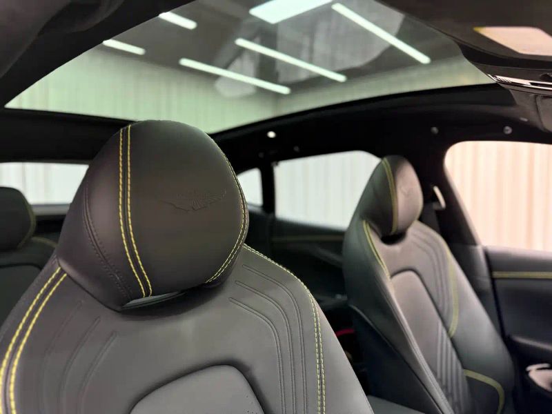 Aston-martin dbx