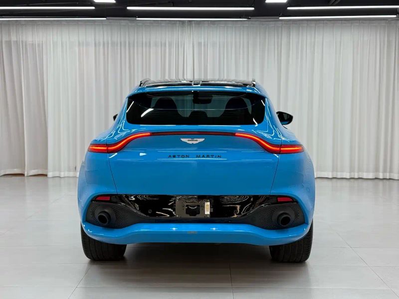Aston-martin dbx