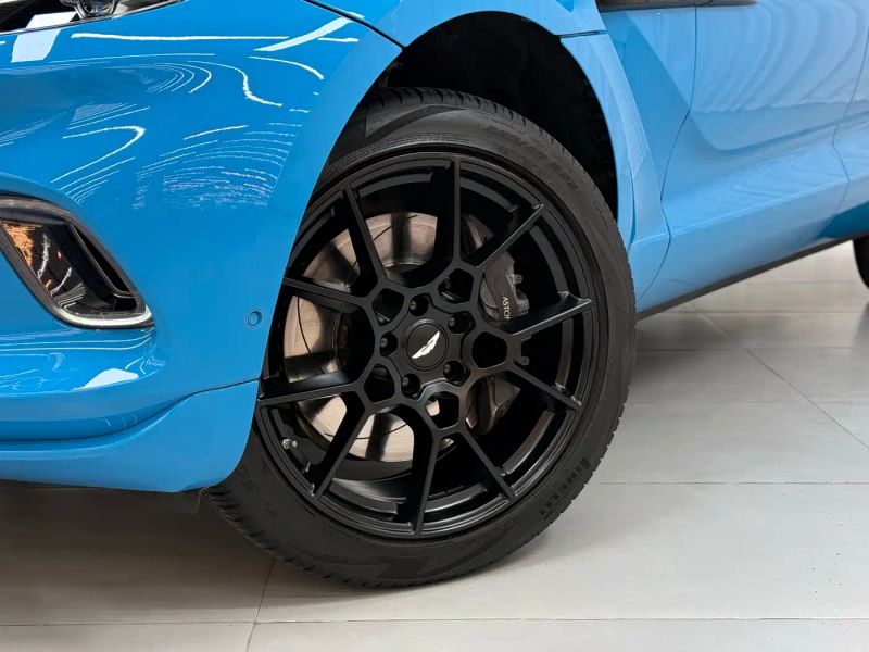 Aston-martin dbx