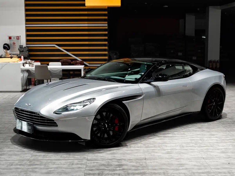 Aston-martin aston-martin-db11