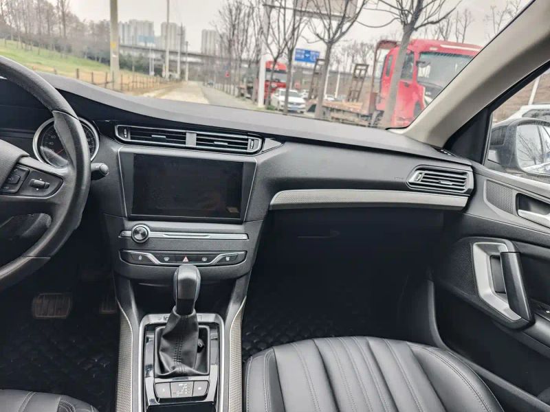 Peugeot peugeot_408