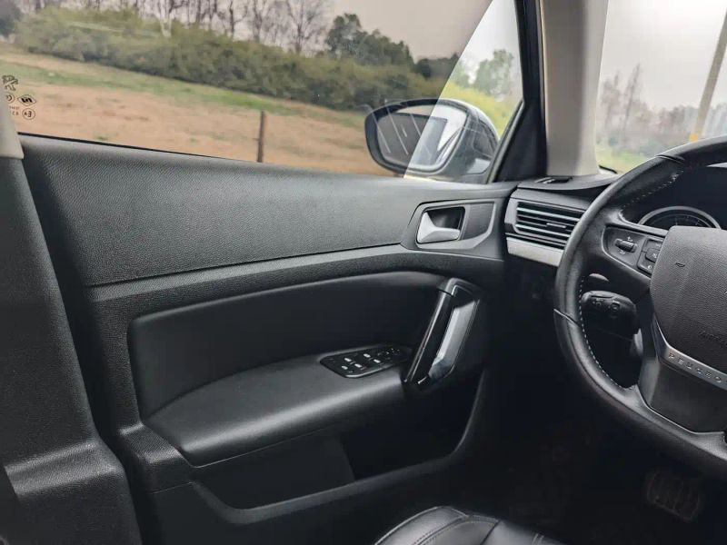 Peugeot peugeot_408