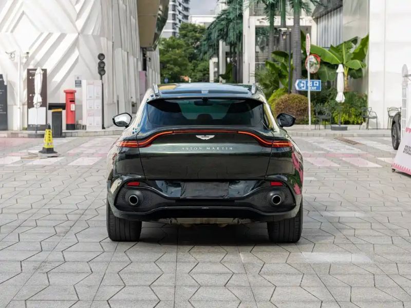 Aston-martin dbx