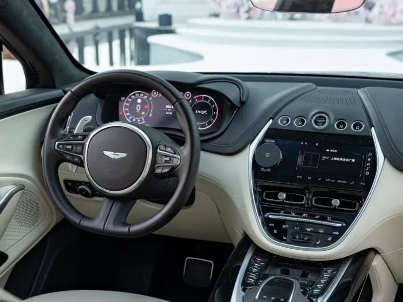 Aston-martin dbx
