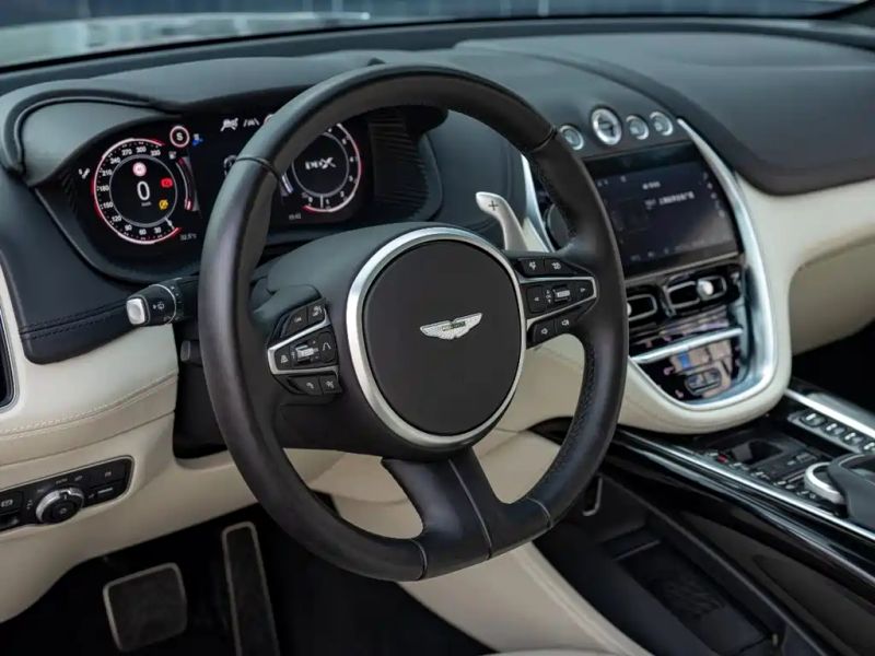 Aston-martin dbx