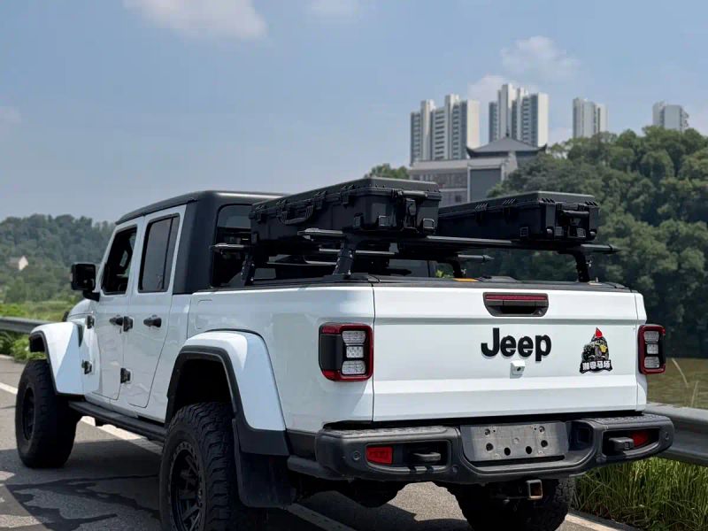 Jeep gladiator