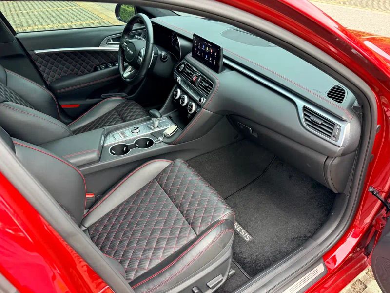 Genesis G70