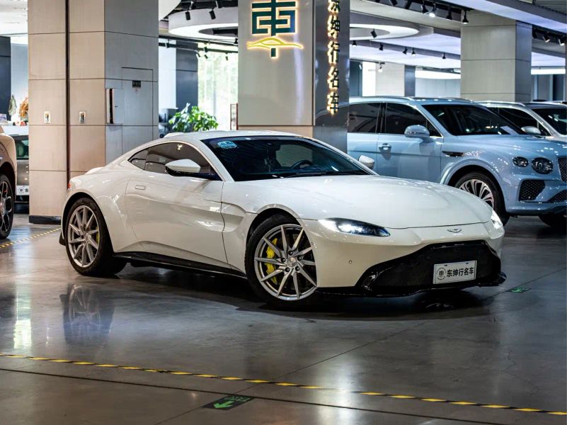 Aston-martin vantage