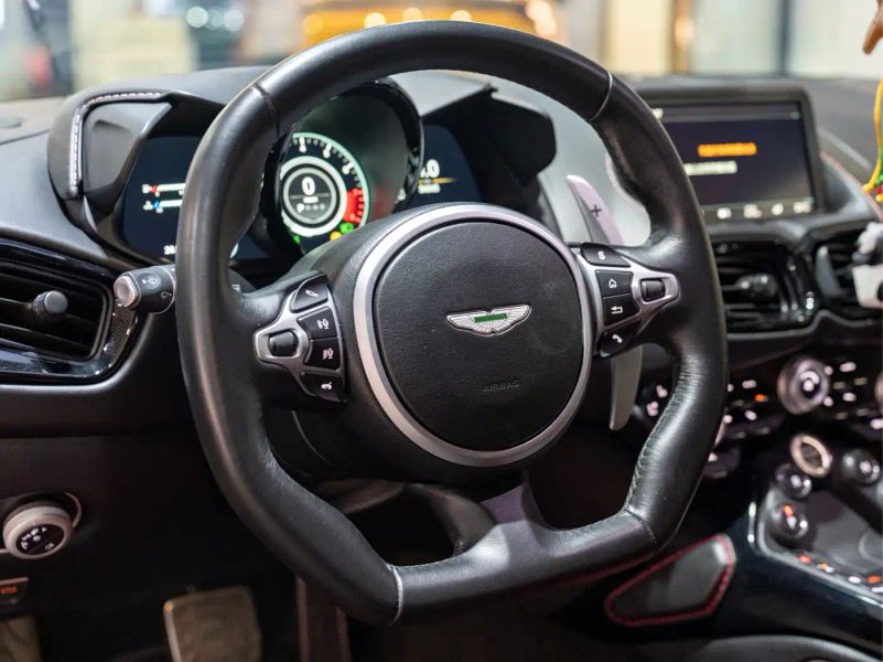 Aston-martin vantage