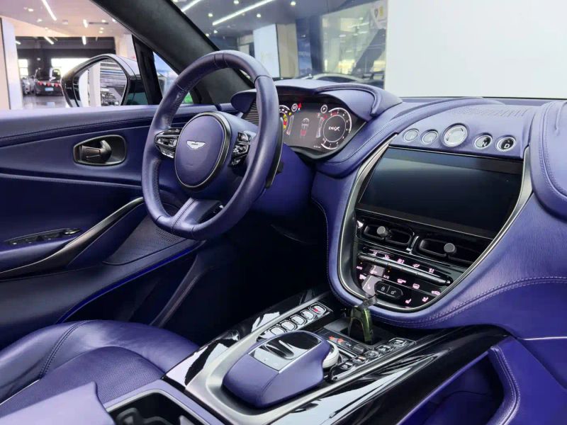 Aston-martin dbx