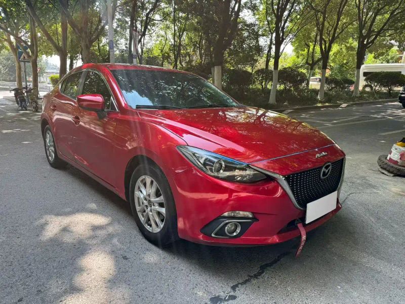 Mazda axela