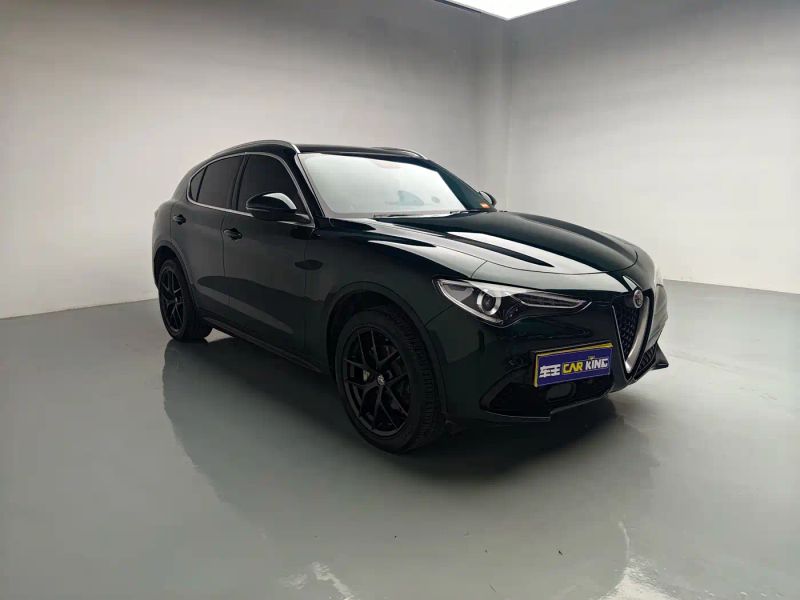 giulia stelvio