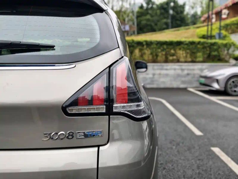 Peugeot peugeot_3008