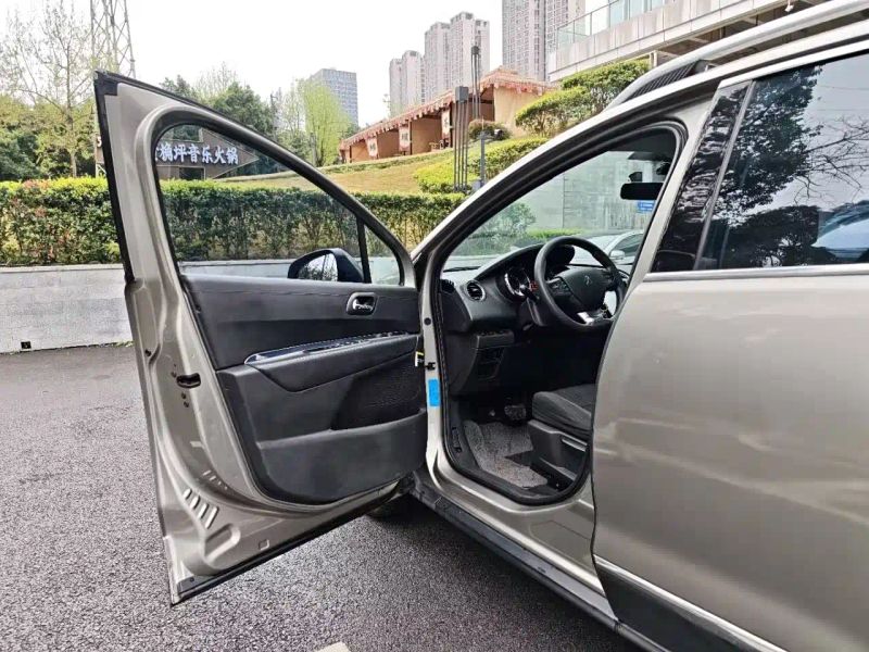 Peugeot peugeot_3008