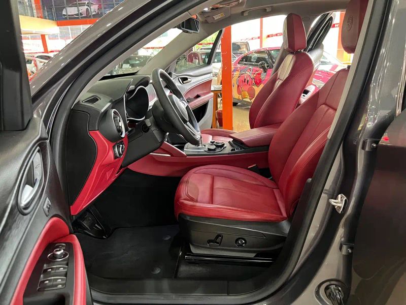 giulia stelvio