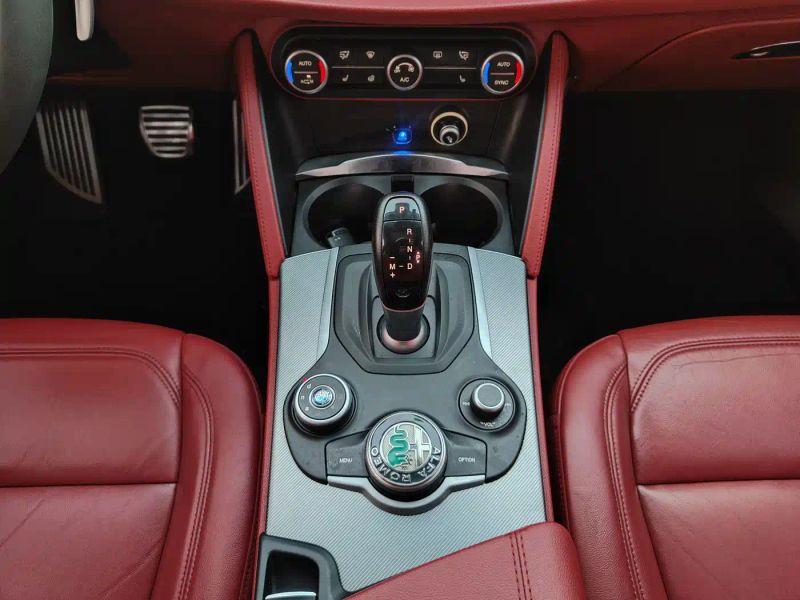 giulia stelvio