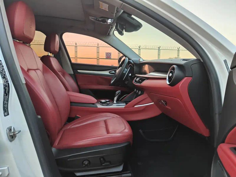 giulia stelvio