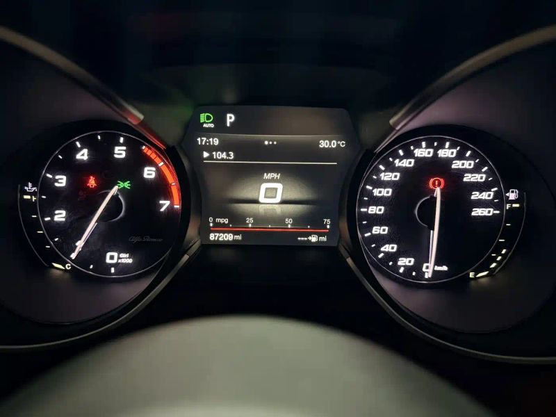 giulia stelvio
